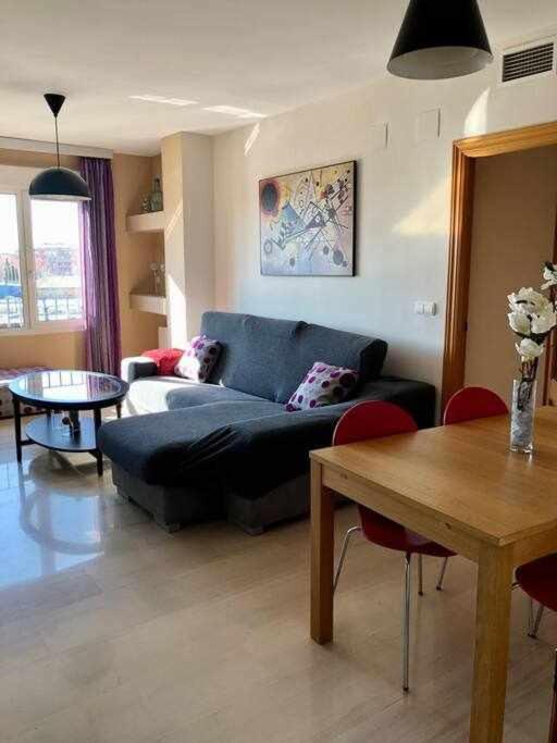 H&H Suite Train Station Apartament Grenada Zewnętrze zdjęcie